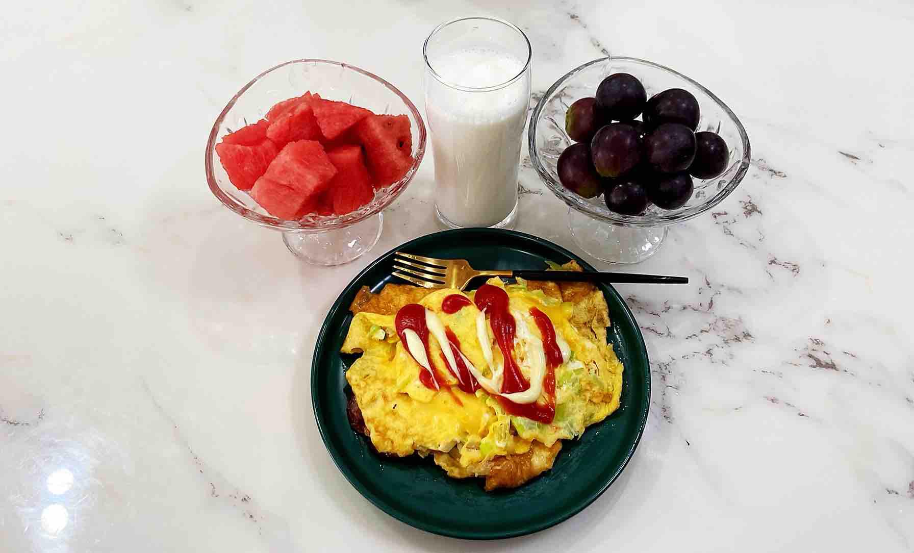 【孕婦食譜】火腿芝士蛋卷，色澤金黃，營養豐富～的做法-蔥香味煎菜譜