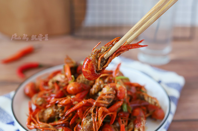 麻辣小龍蝦的做法-麻辣味燒菜譜