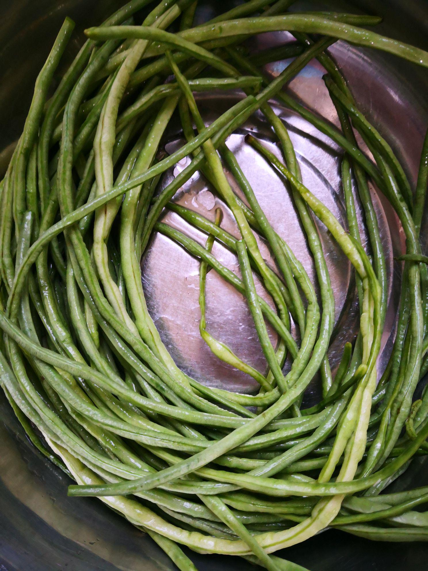 豇豆拌花生米的做法-家常味拌菜譜