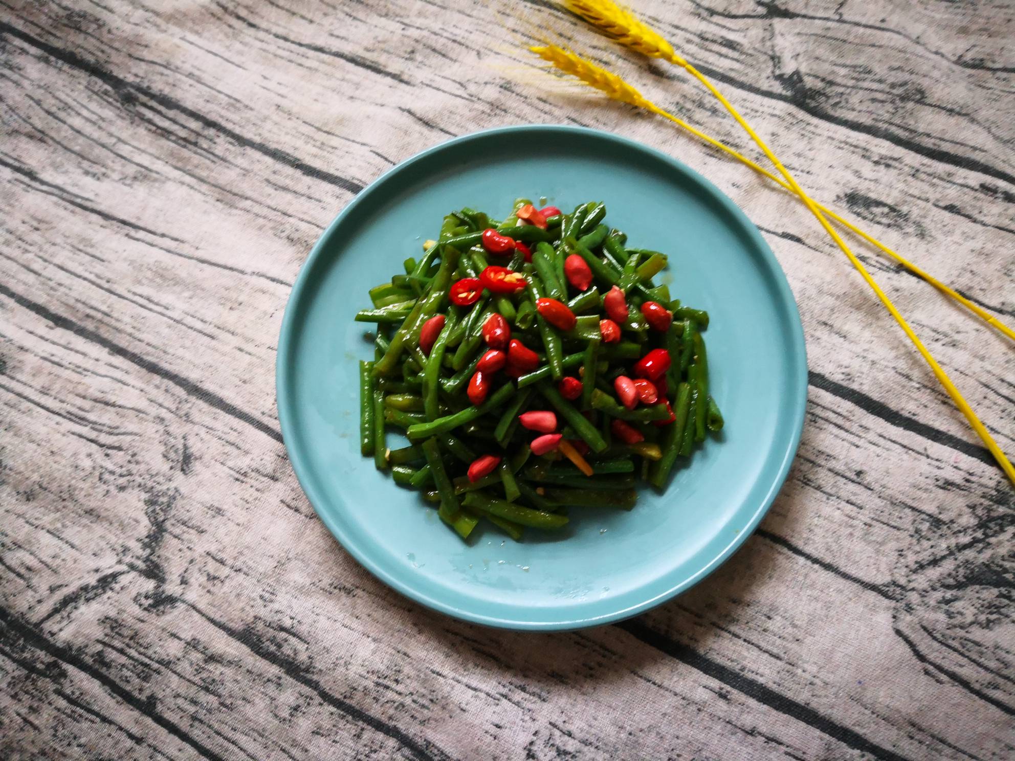 豇豆拌花生米的做法-家常味拌菜譜