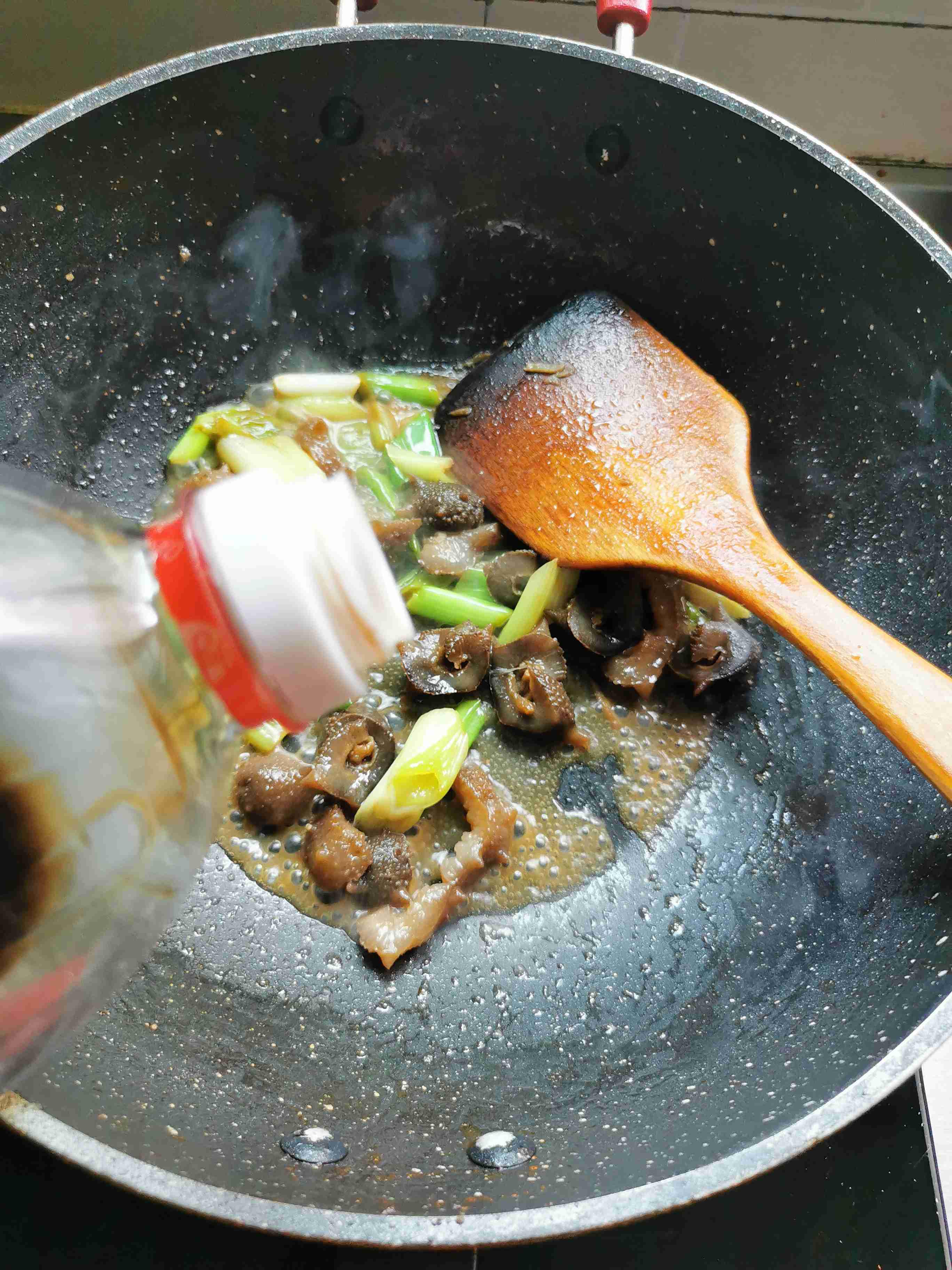 快手燒海參的做法-家常味炒菜譜