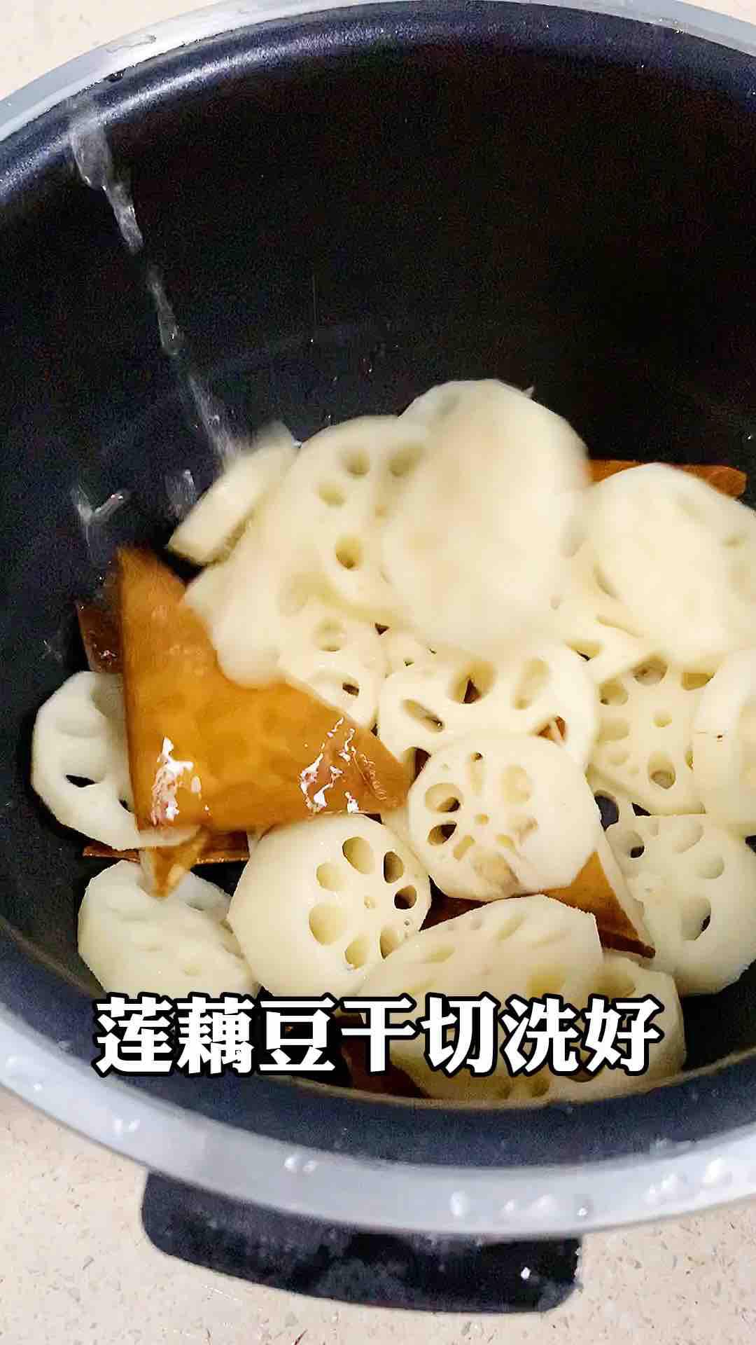 蓮藕豆干煮子排的做法-家常味煮菜譜