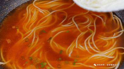 荷包蛋燜面  寶寶輔食食譜的做法-家常味煮菜譜