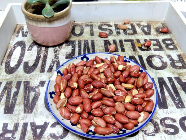 鹽焗花生的做法-家常味炒菜譜