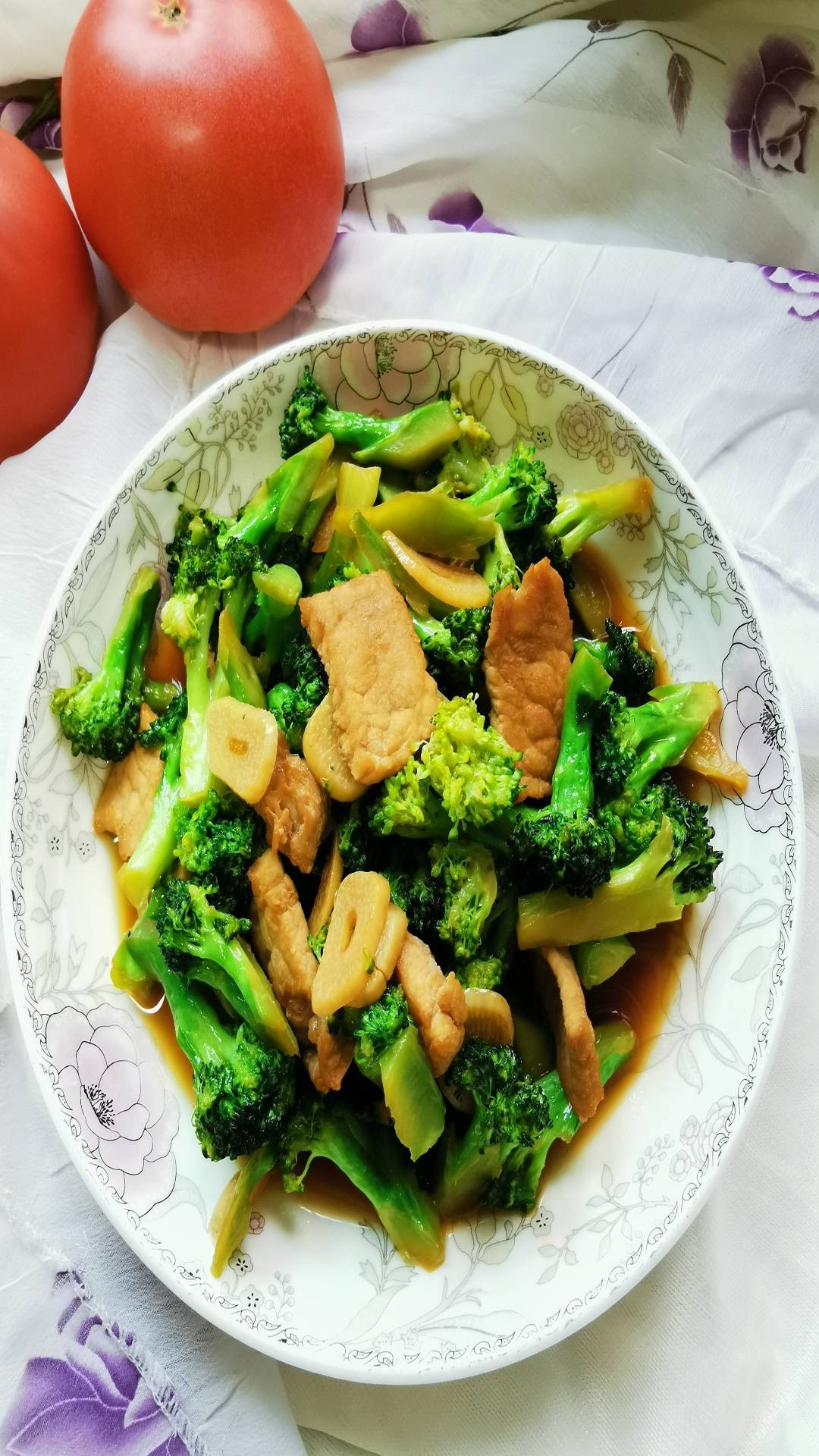 肉片炒西蘭花的做法-家常味炒菜譜