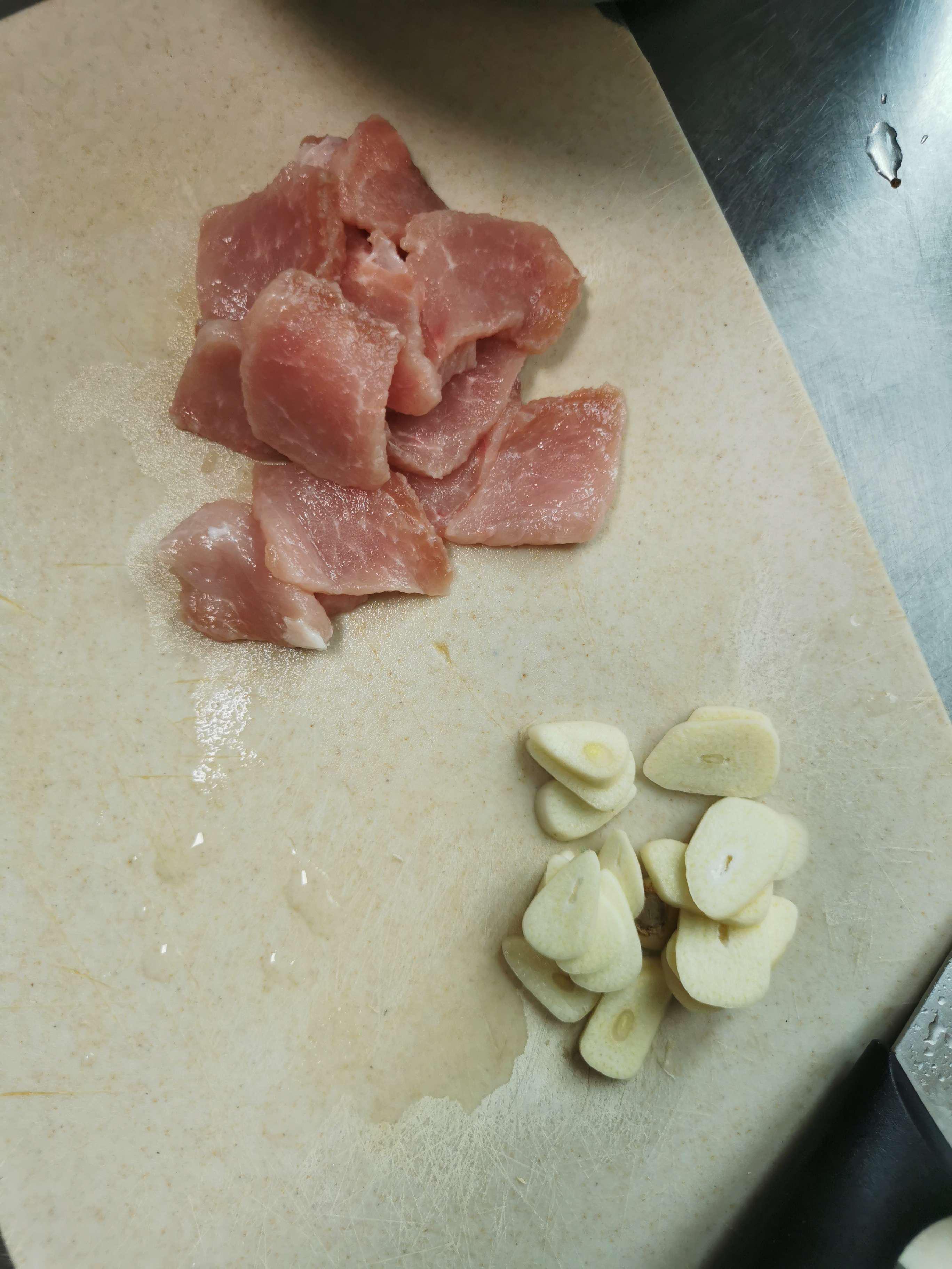 肉片炒西蘭花的做法-家常味炒菜譜