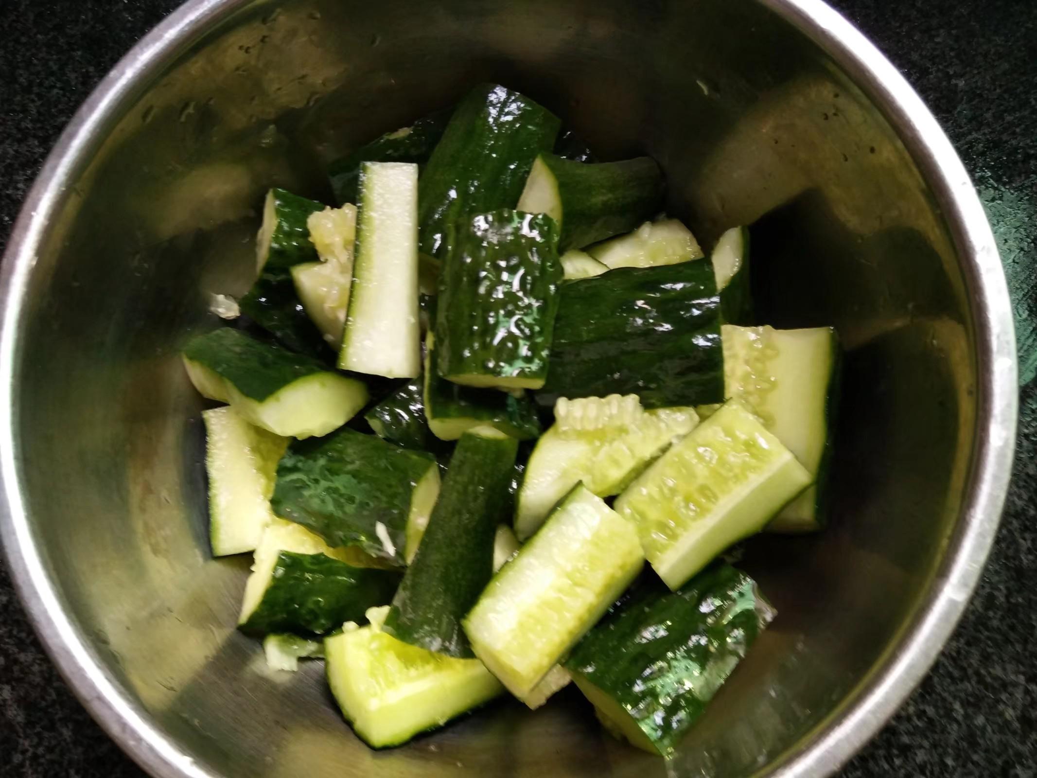 茶油拌黃瓜的做法-酸辣味拌菜譜