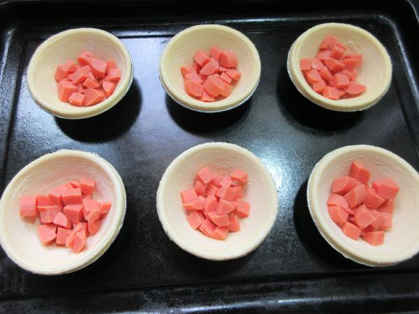 鵪鶉蛋火腿腸蛋撻的做法-家常味烘焙菜譜