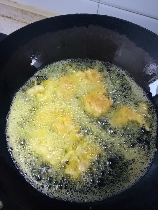 炸葫蘆雞肉丸子的做法-咸鮮味炸菜譜