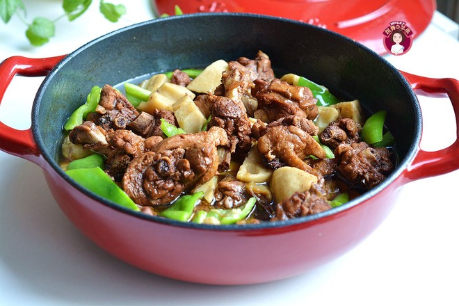 啤酒鴨燉鮮藕的做法-咸鮮味燉菜譜