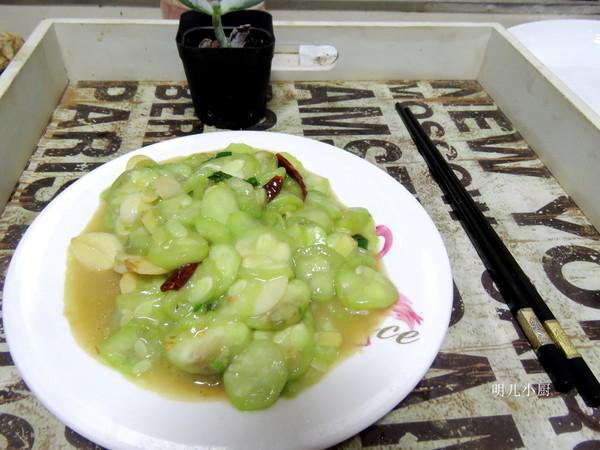 爆炒絲瓜的做法-家常味炒菜譜