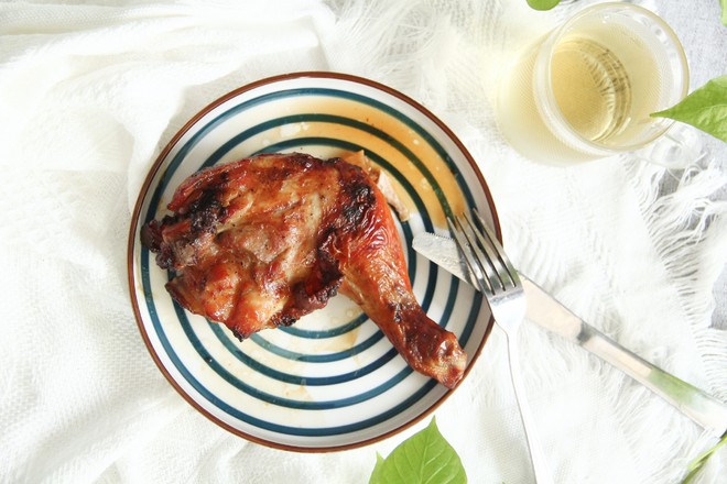 能烤掉好多油的空氣炸鍋烤雞腿，外脆里嫩的做法-咸鮮味烤菜譜