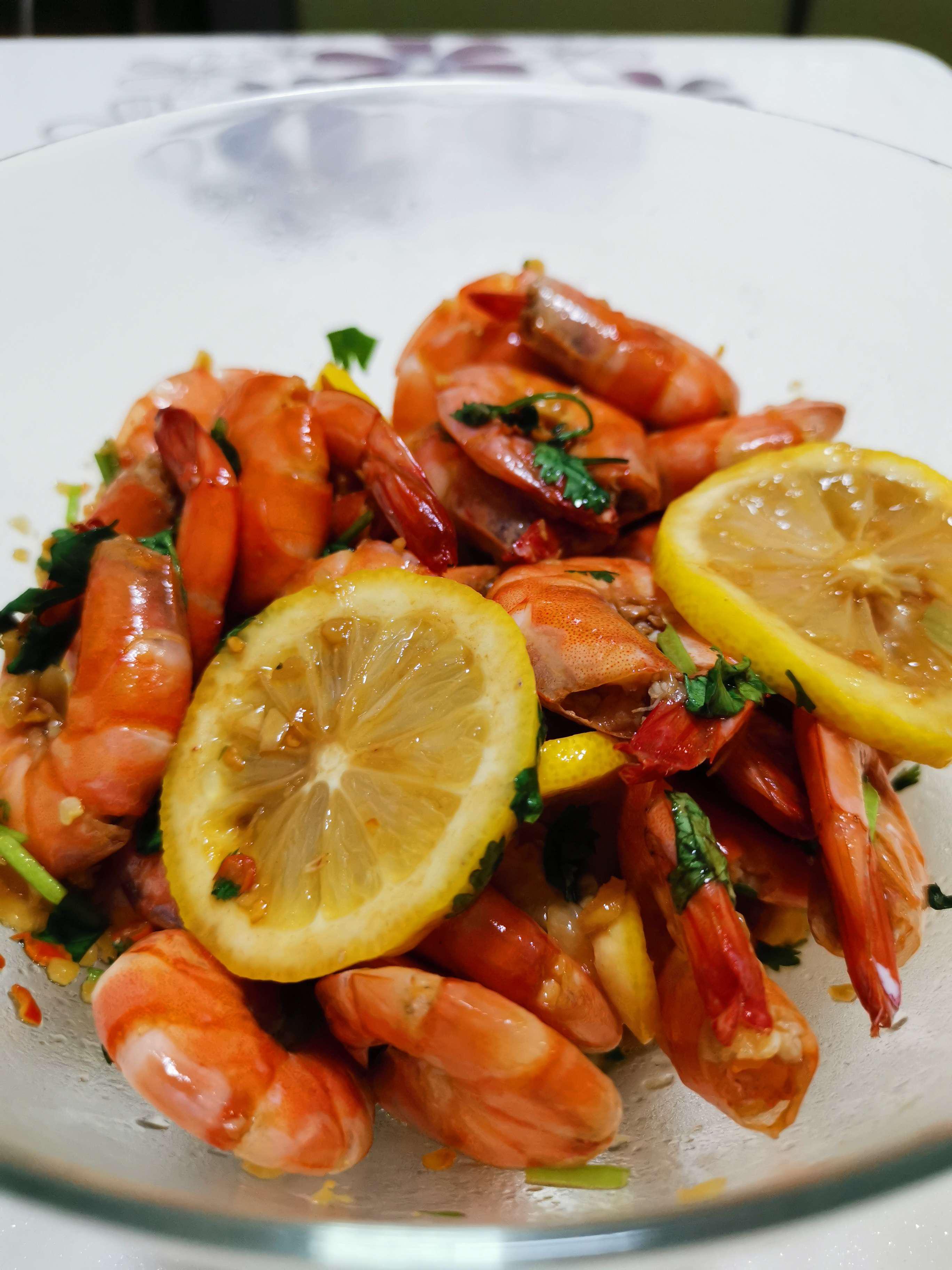 檸檬蝦的做法-酸辣味拌菜譜