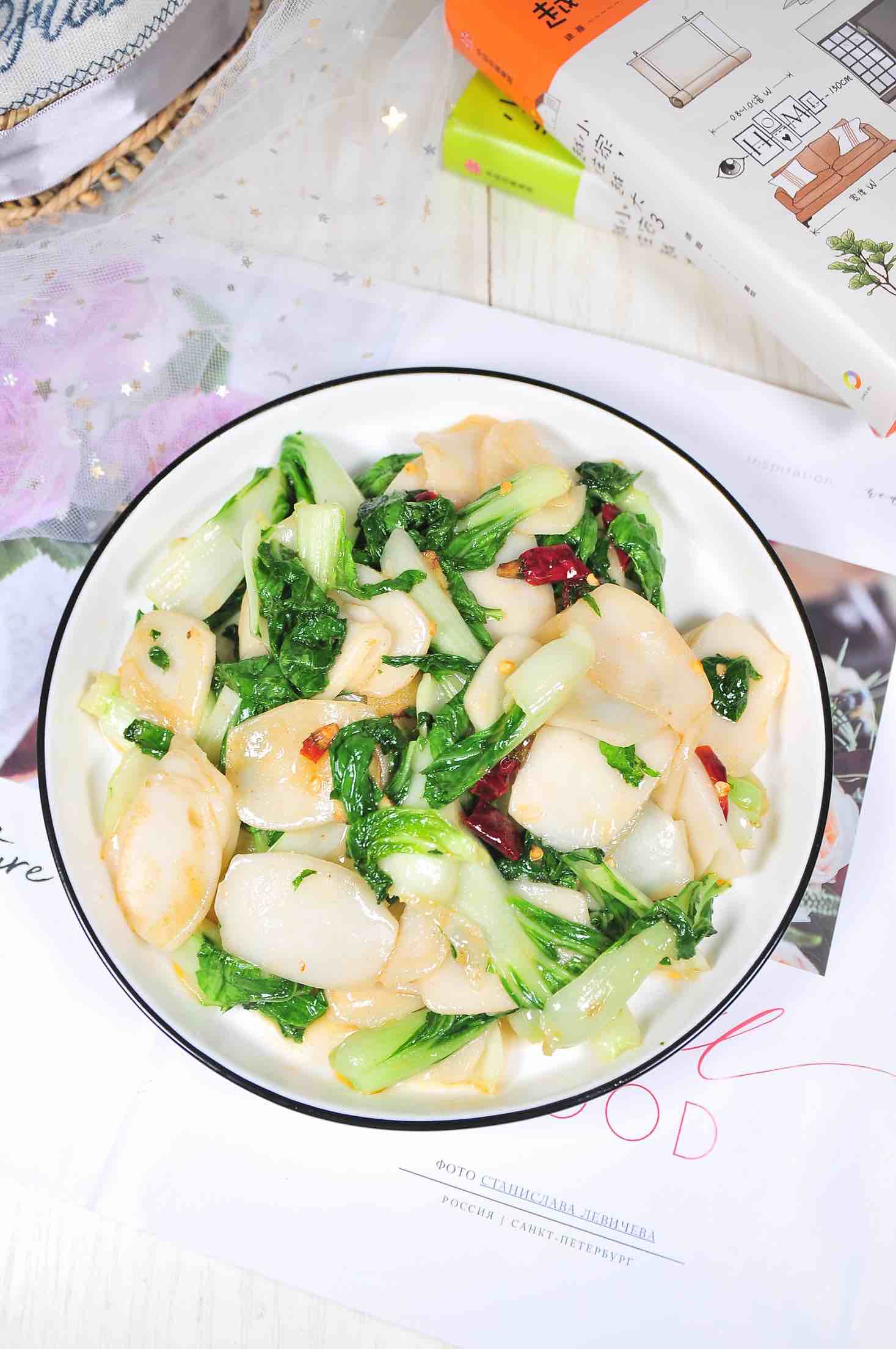 青菜炒年糕的做法-家常味炒菜譜