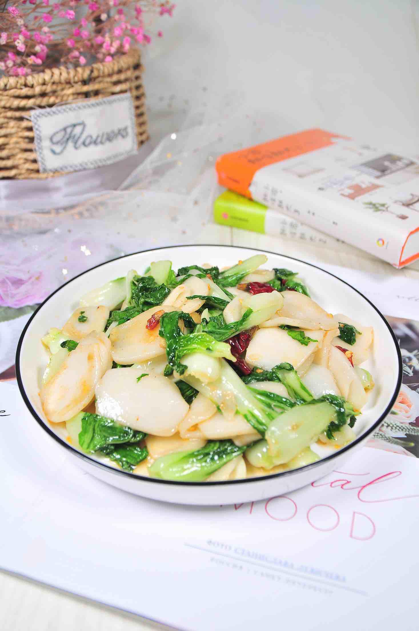 青菜炒年糕的做法-家常味炒菜譜