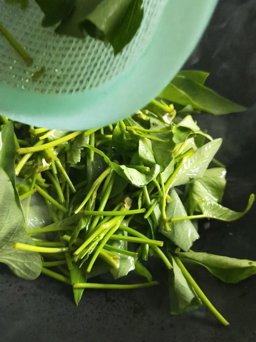 清炒空心菜的做法-家常味炒菜譜