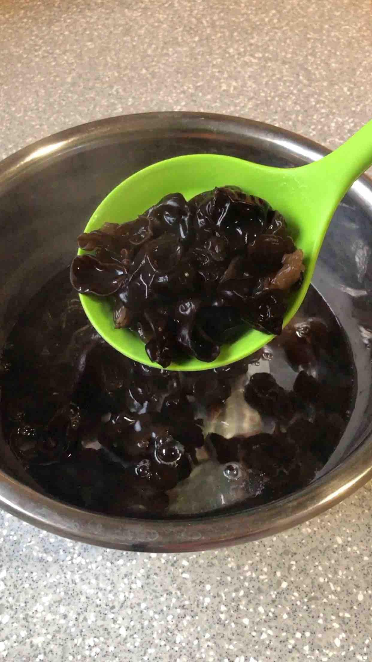 減脂就吃黃瓜木耳的做法-家常味拌菜譜