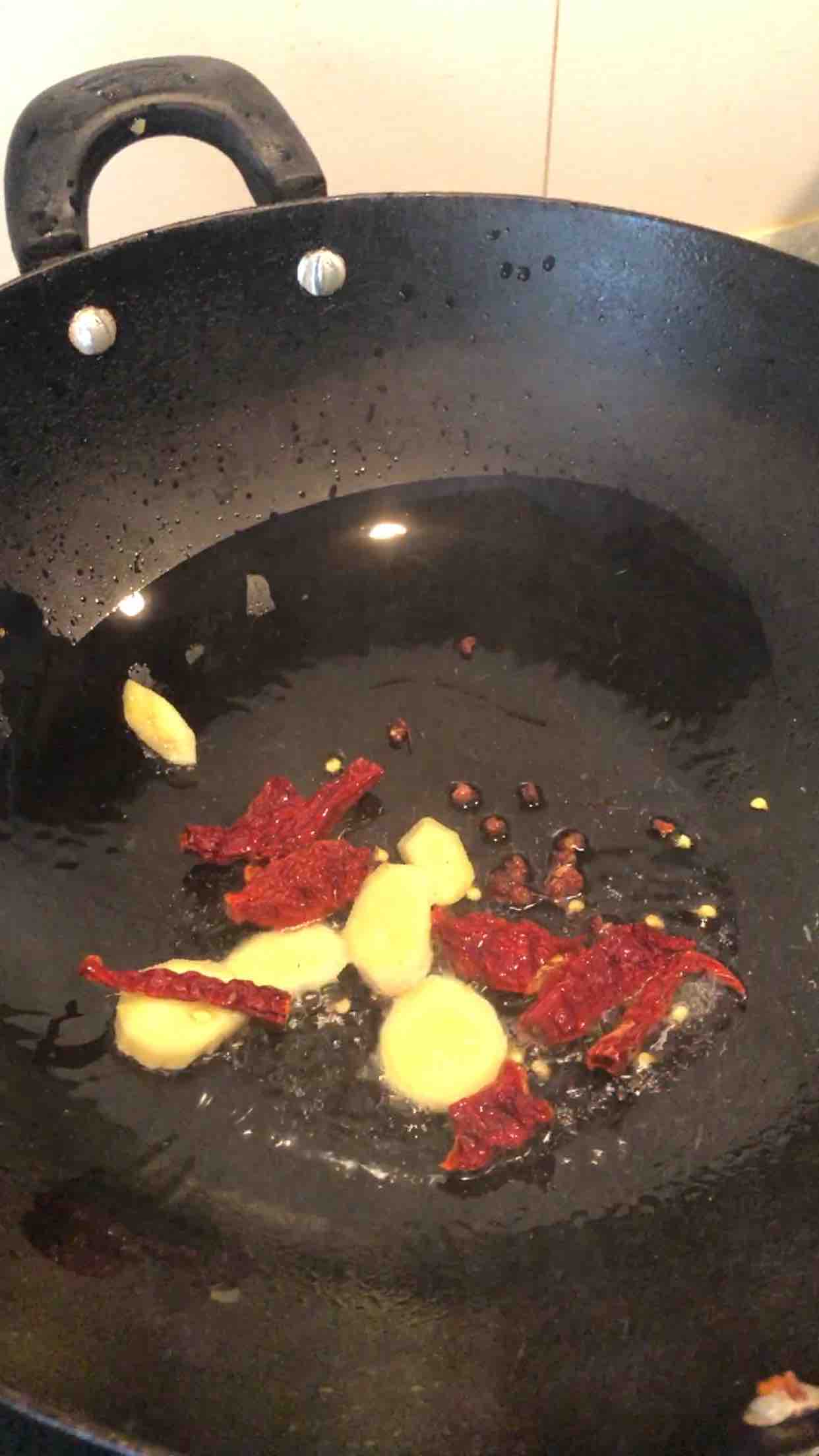 香辣海蝦的做法-咸鮮味炒菜譜