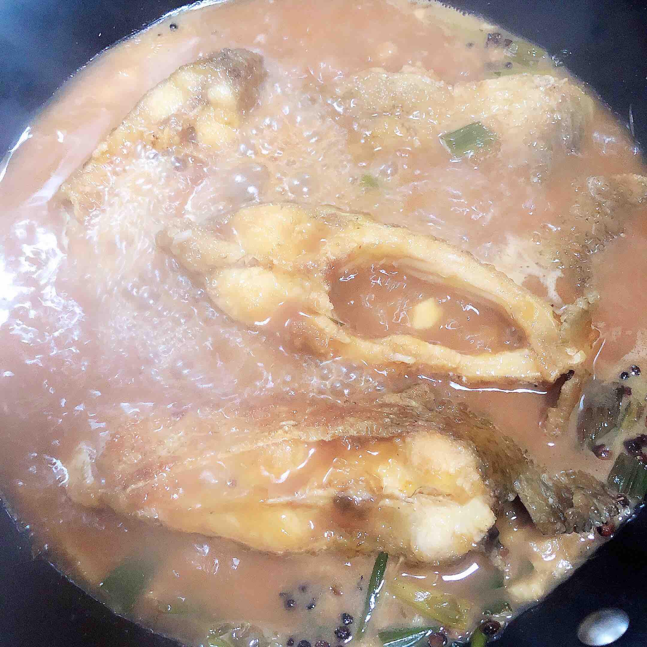 紅燒魚塊豆腐的做法-咸鮮味燉菜譜