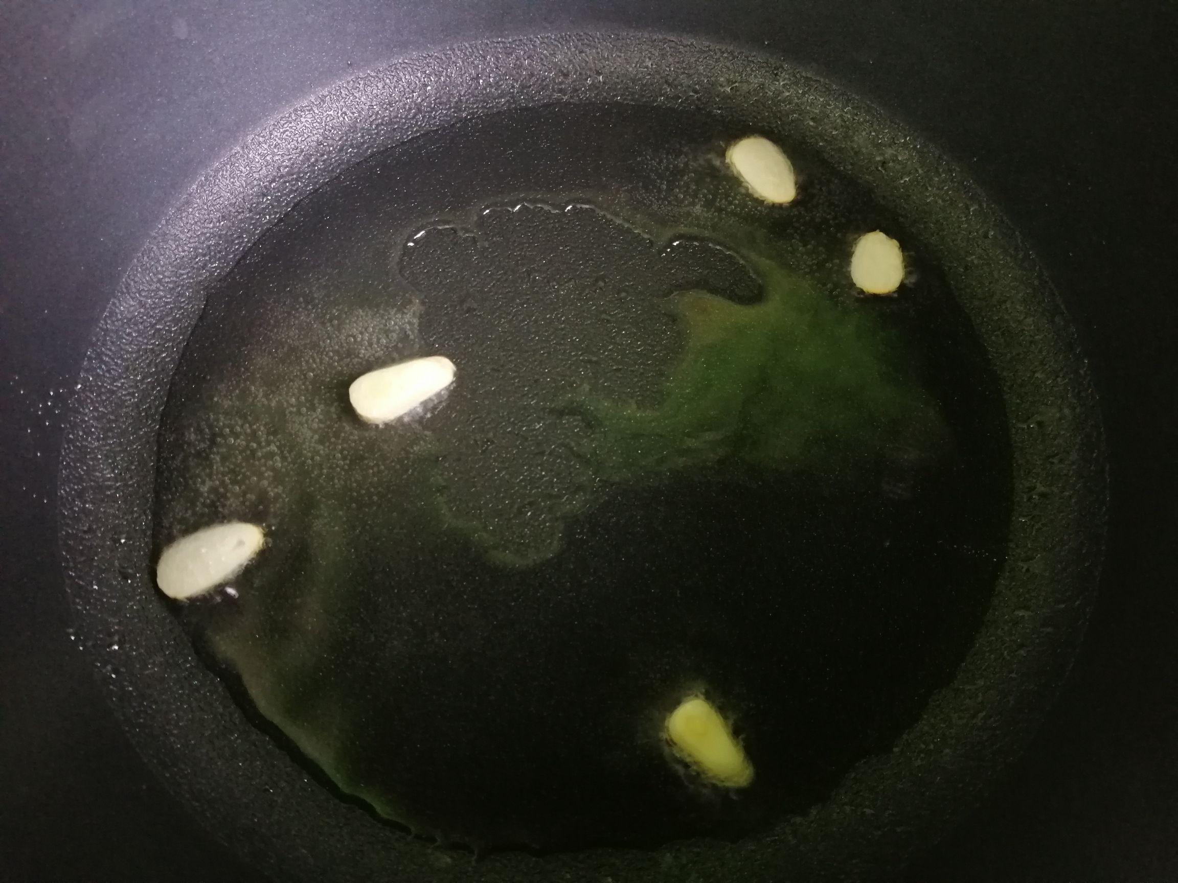 胡蘿卜尖椒炒豆腐皮的做法-家常味炒菜譜