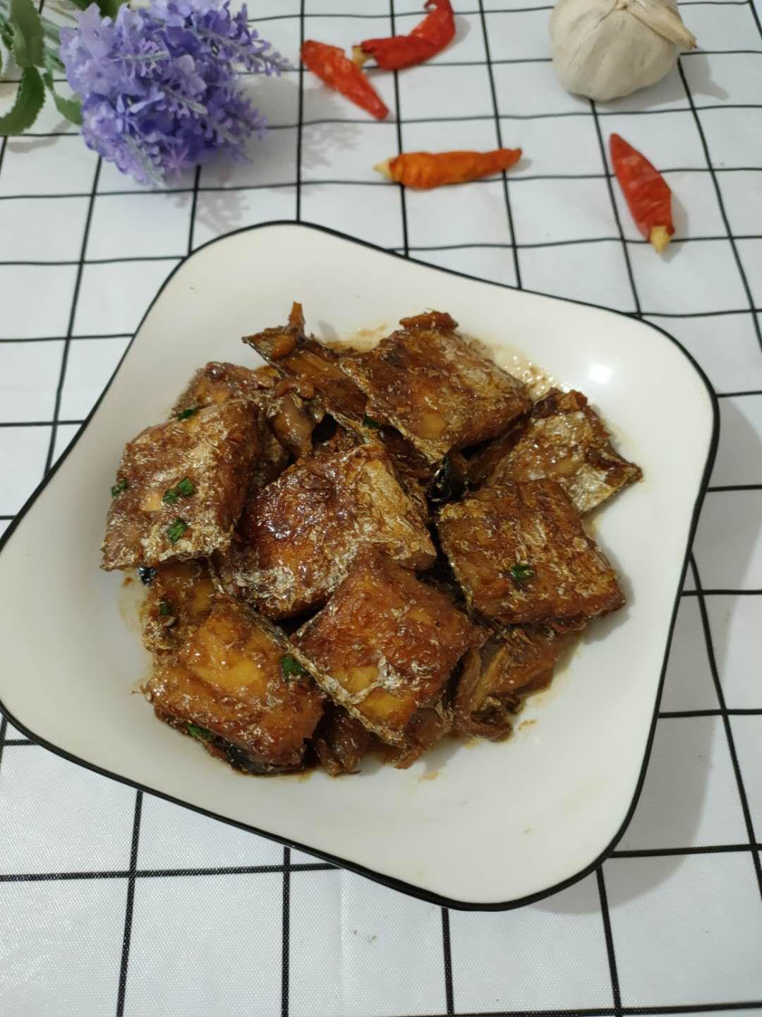 家常紅燒帶魚(yú)的做法-家常味燒菜譜