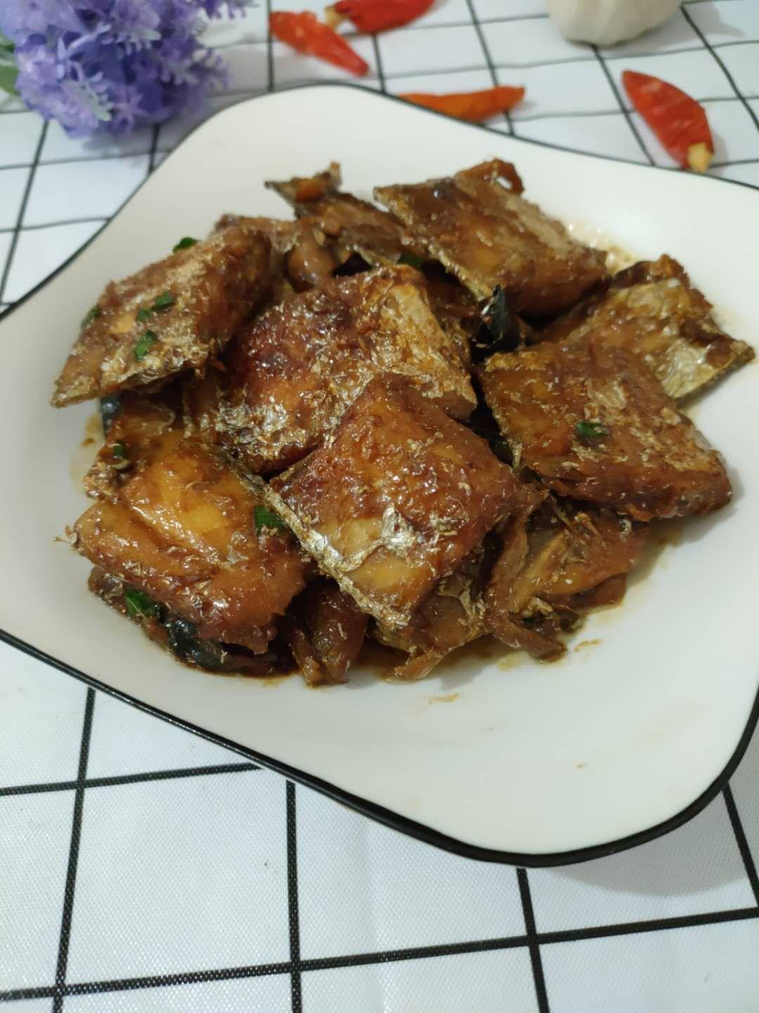 家常紅燒帶魚(yú)的做法-家常味燒菜譜