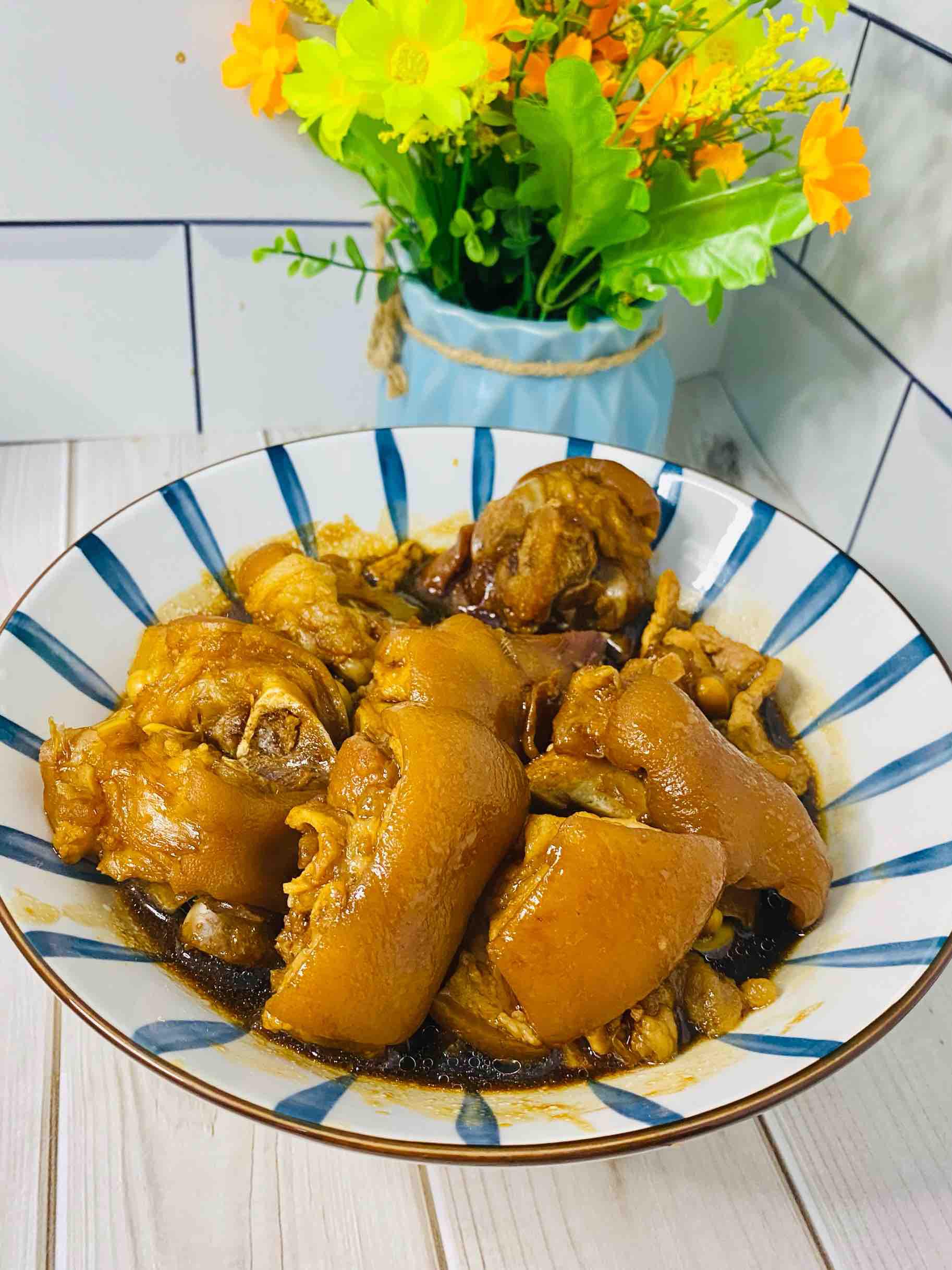 超香醬豬蹄，Q彈會抖臀?這樣燜，一鍋都不夠的做法-家常味燉菜譜