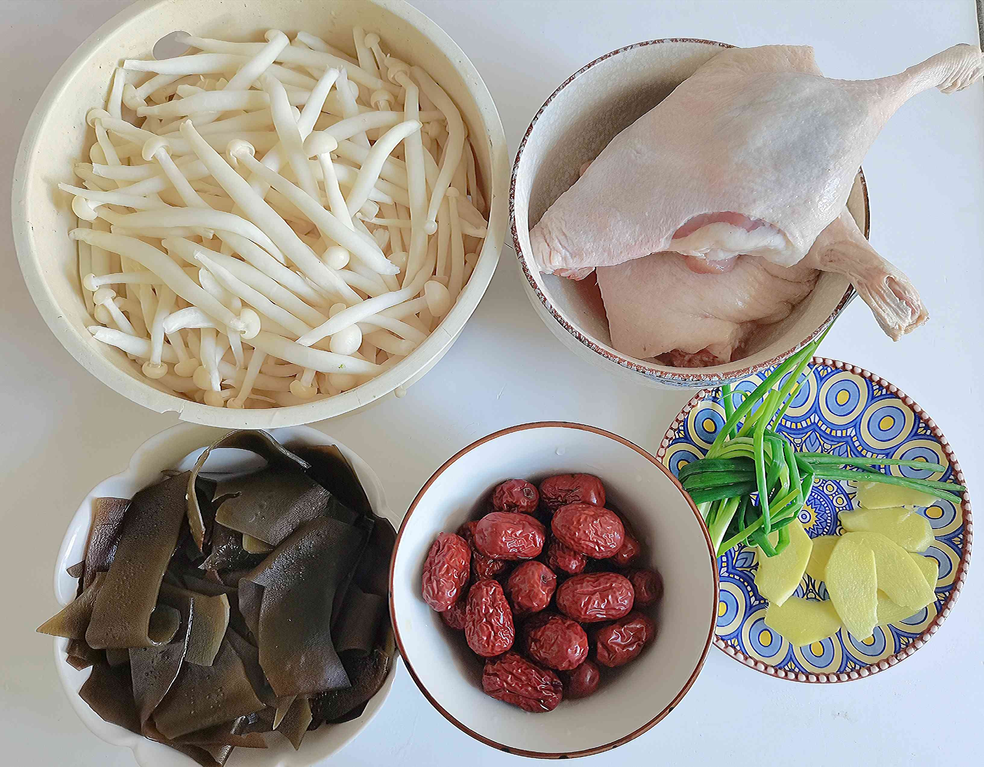 菌菇海帶燉鴨湯的做法-咸鮮味燉菜譜