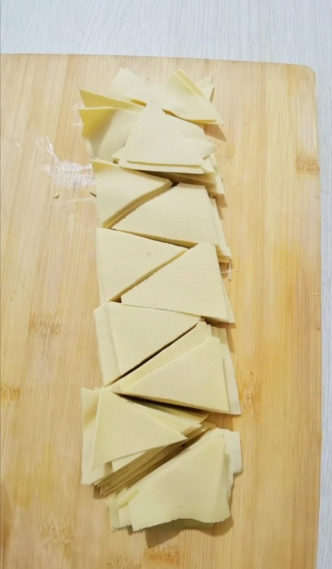 紅燜干豆腐的做法-咸鮮味燉菜譜