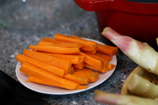 自制酸豆角----酸豆角炒雞胗的做法-酸辣味炒菜譜