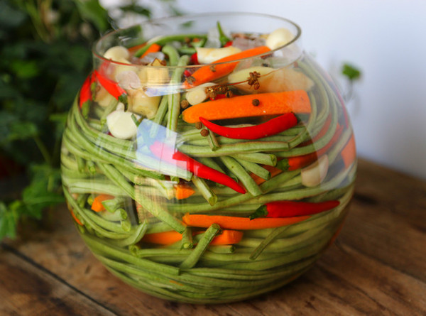 自制酸豆角----酸豆角炒雞胗的做法-酸辣味炒菜譜