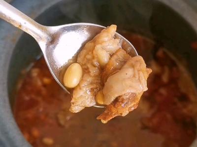 砂鍋番茄牛腩的做法-酸甜味燉菜譜