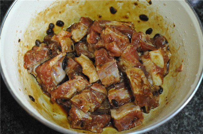 小米蒸排骨的做法-家常味蒸菜譜