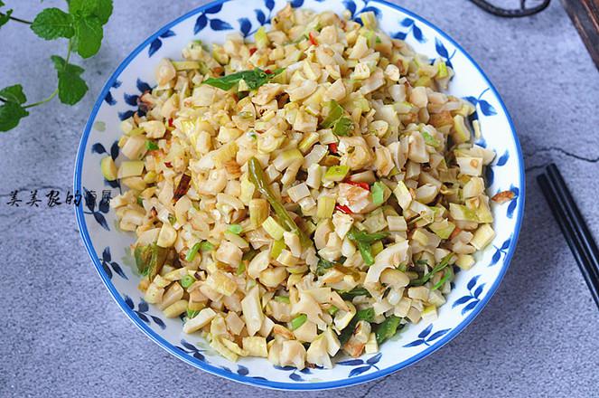 青椒炒春筍末的做法-家常味炒菜譜