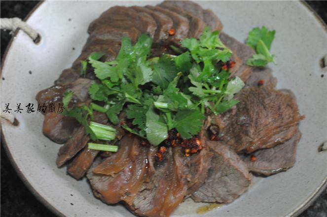 拌鹵牛肉的做法-香辣味拌菜譜