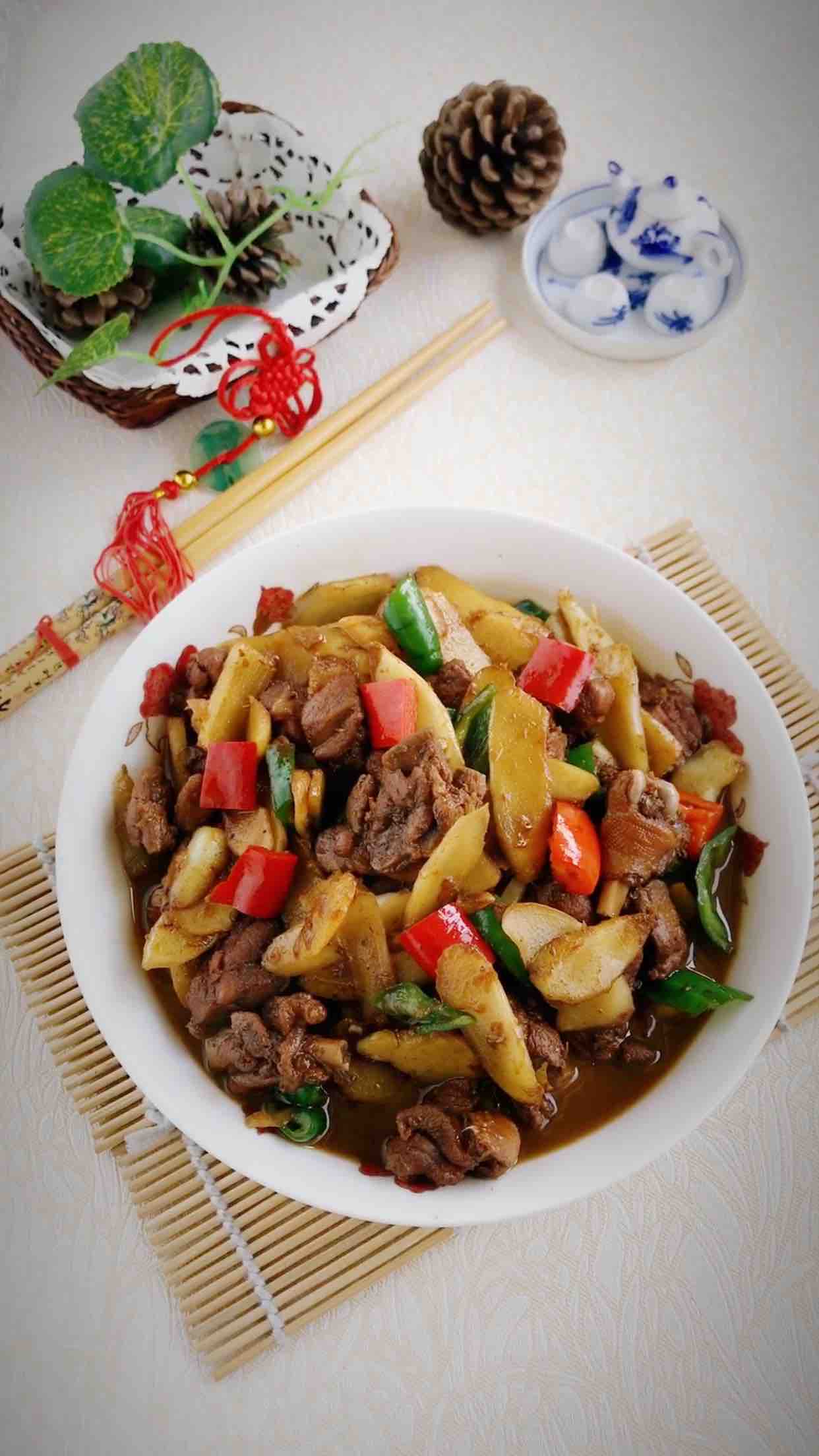 仔姜炒鴨的做法-家常味炒菜譜