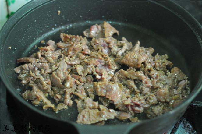 芹菜炒牛肉的做法-香辣味炒菜譜