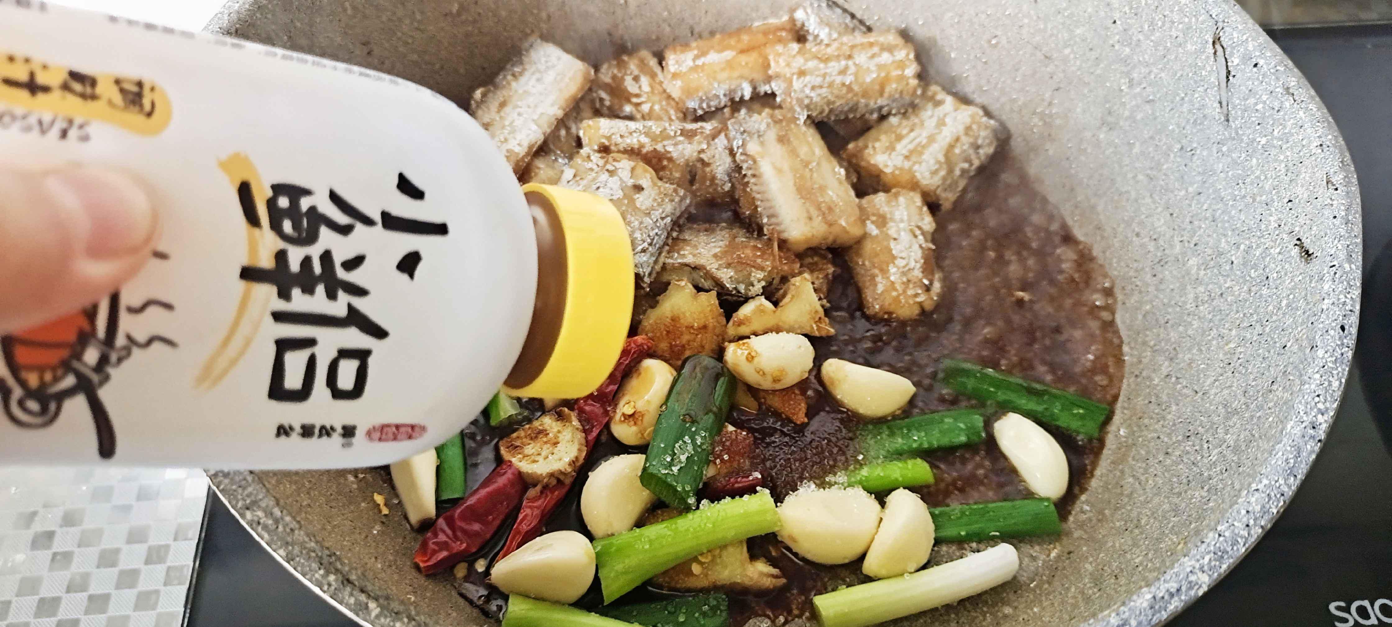 帶魚好吃的經(jīng)典做法…糖醋帶魚的做法-酸甜味燒菜譜