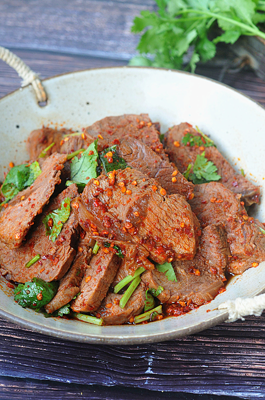 拌鹵牛肉的做法-香辣味拌菜譜