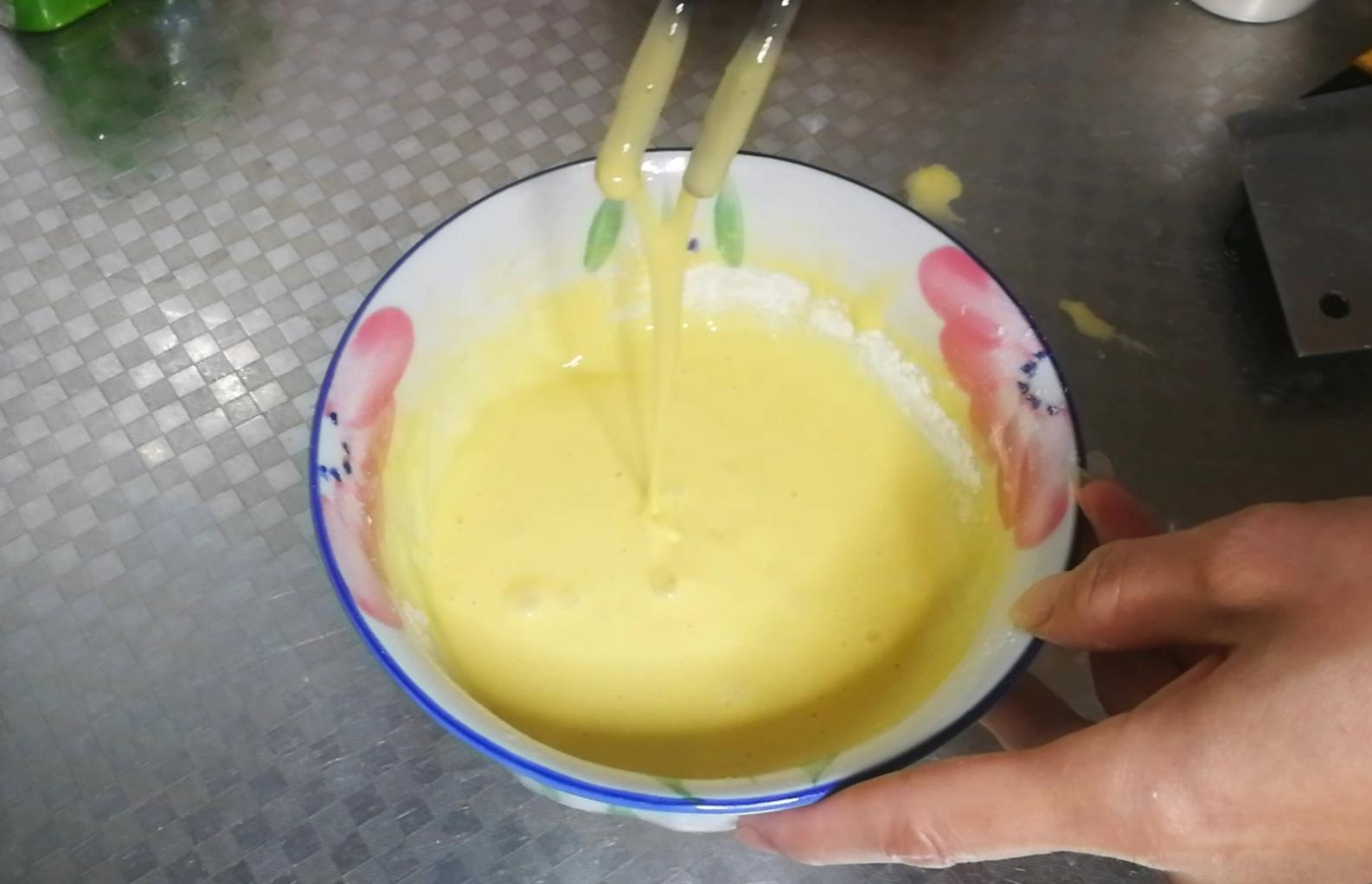 香酥炸帶魚的做法-家常味炸菜譜