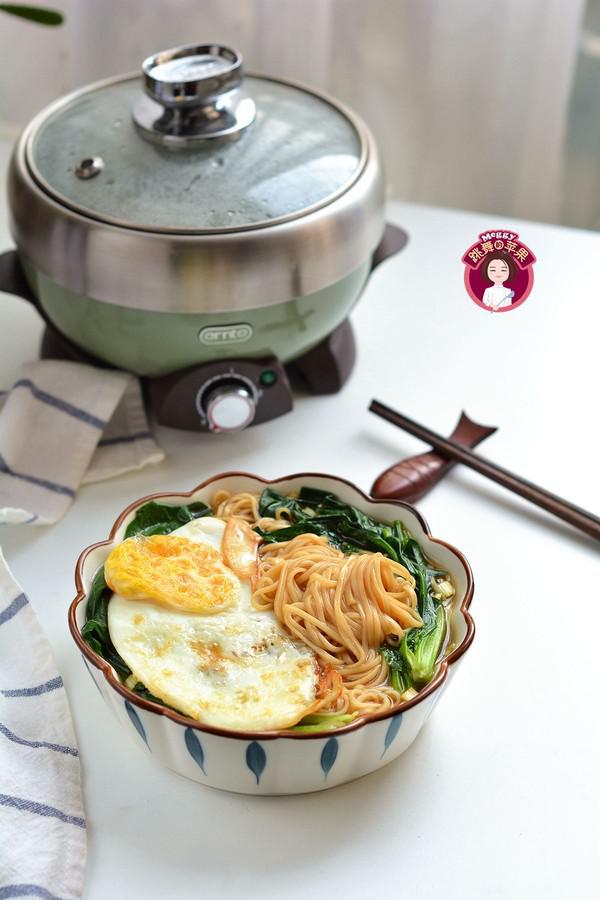煎蛋菠菜湯面的做法-家常味煮菜譜