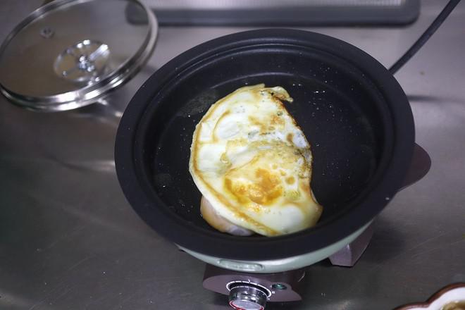 煎蛋菠菜湯面的做法-家常味煮菜譜