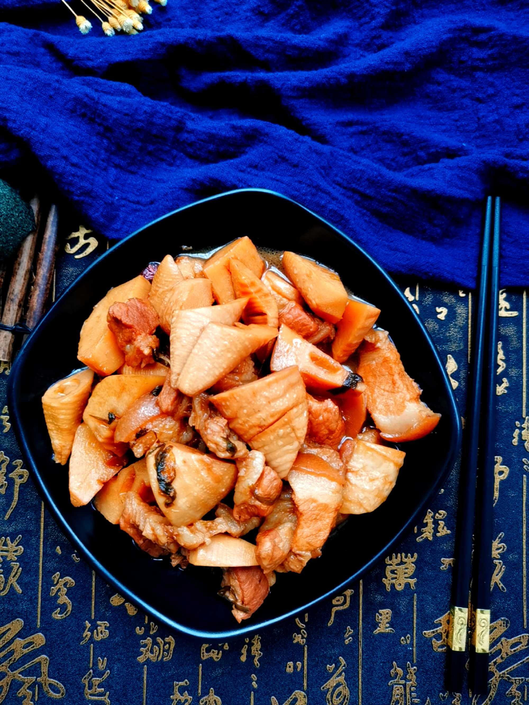 春筍燉肉的做法-咸鮮味燉菜譜