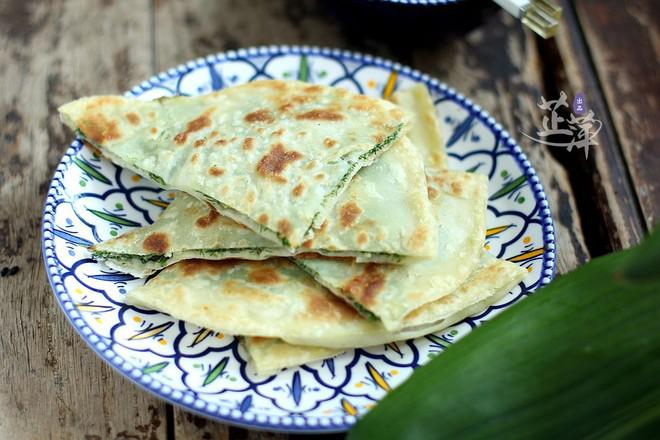 烙小茴香蛋餅的做法-家常味烙菜譜
