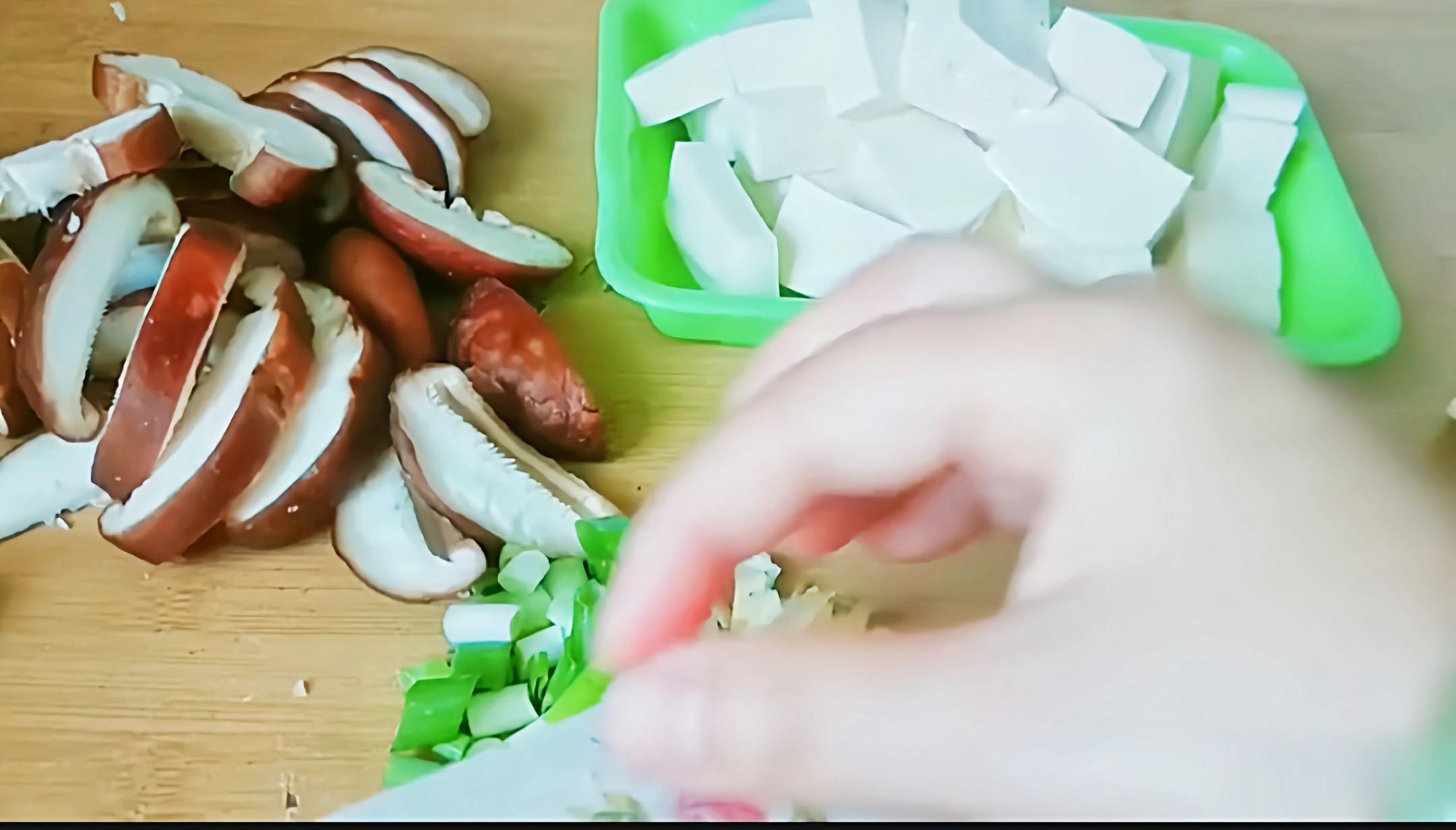 #豆腐的神仙做法#鮑汁香菇燉豆腐的做法-咸鮮味燉菜譜