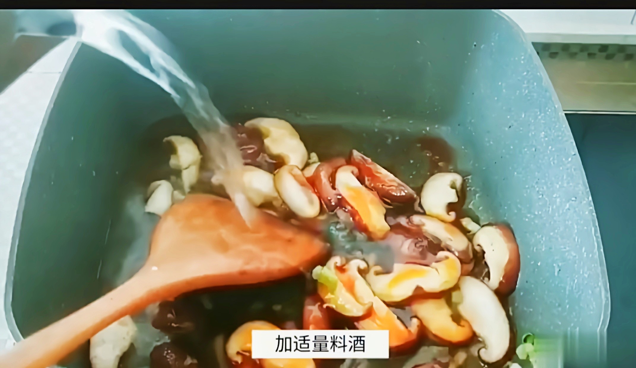 #豆腐的神仙做法#鮑汁香菇燉豆腐的做法-咸鮮味燉菜譜