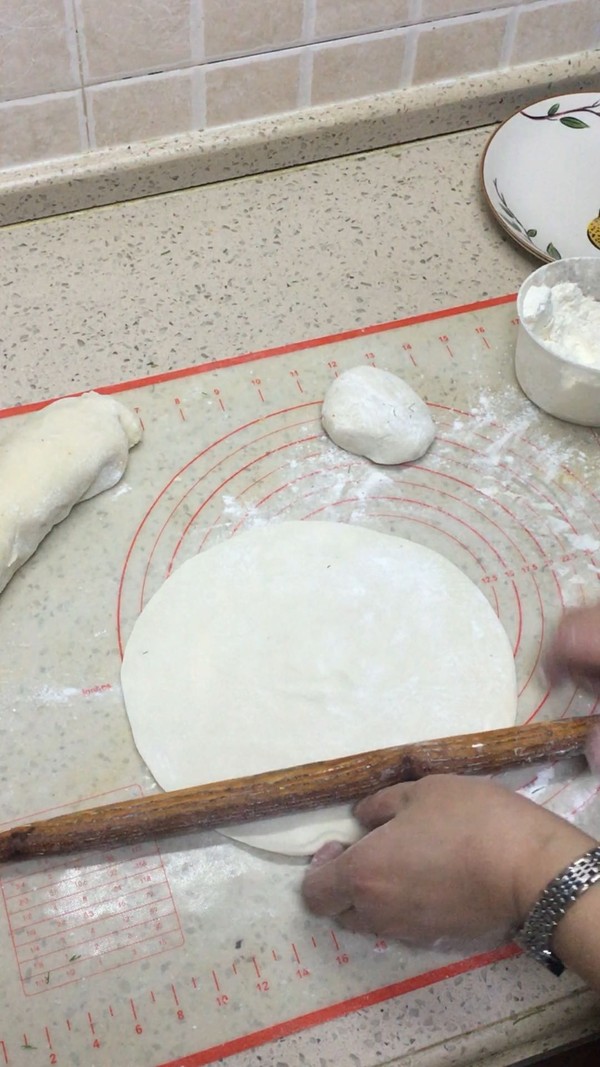 烙小茴香蛋餅的做法-家常味烙菜譜