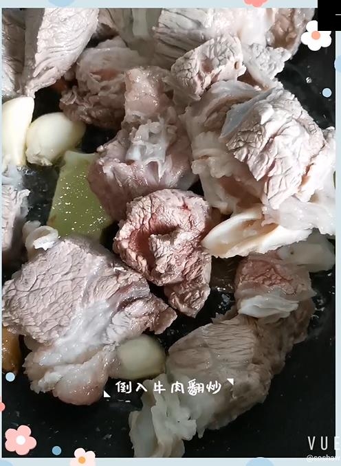 土豆燉牛腩的做法-咸鮮味炒菜譜