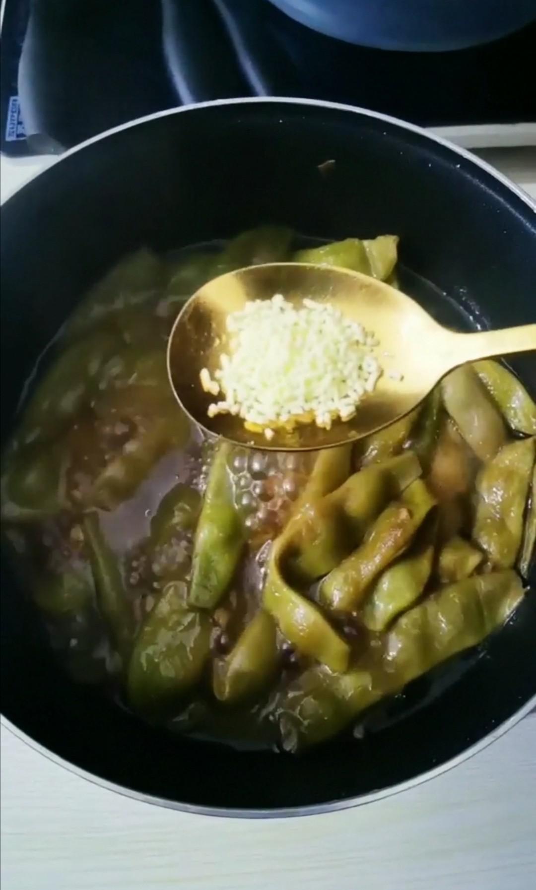 燉豆角的做法-咸鮮味燉菜譜