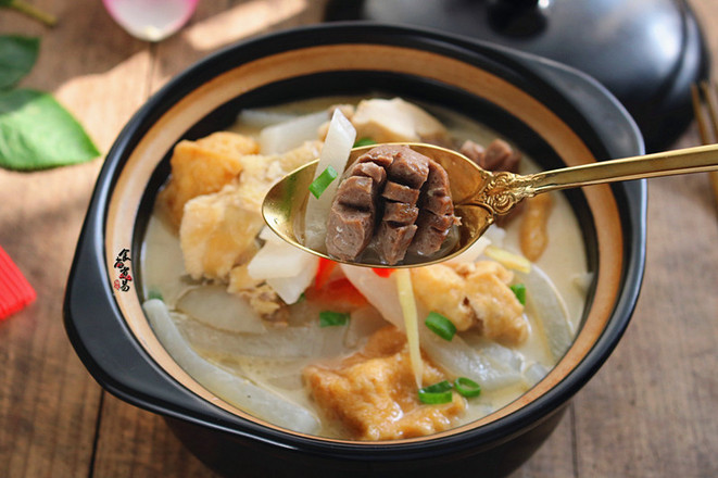 油豆腐牛筋丸蘿卜煲的做法-家常味煲菜譜